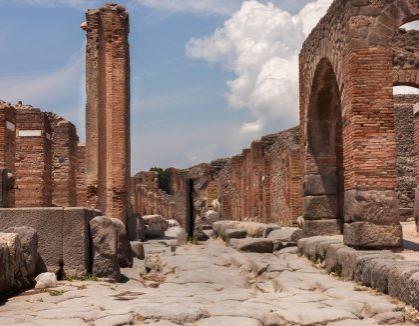 Pompeii & Vesuvius: Full-day Tour with Bus Transfer-1