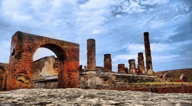 Full Day Tour: Pompeii and Vesuvius with Bus Transfer-4