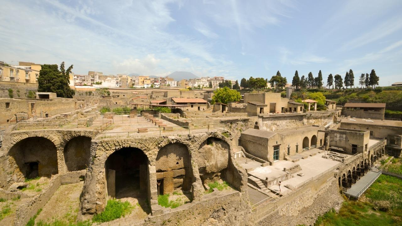 Herculaneum & Pompeii: Full-day private tours with a certified licensed guide-2